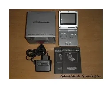 Nintendo Game Boy Advance SP